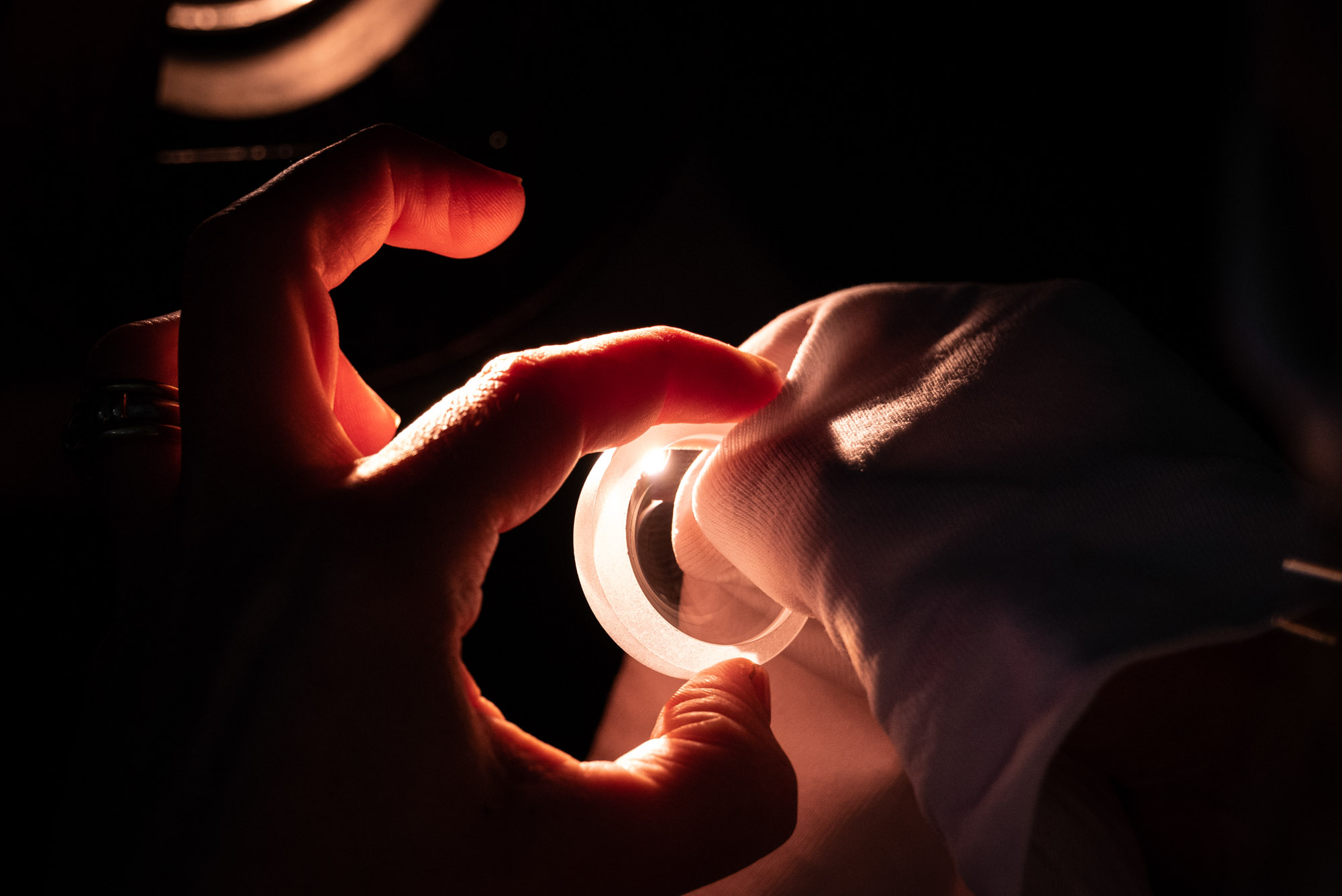 Leica Geovid R: verifiche della perfesione di una lente