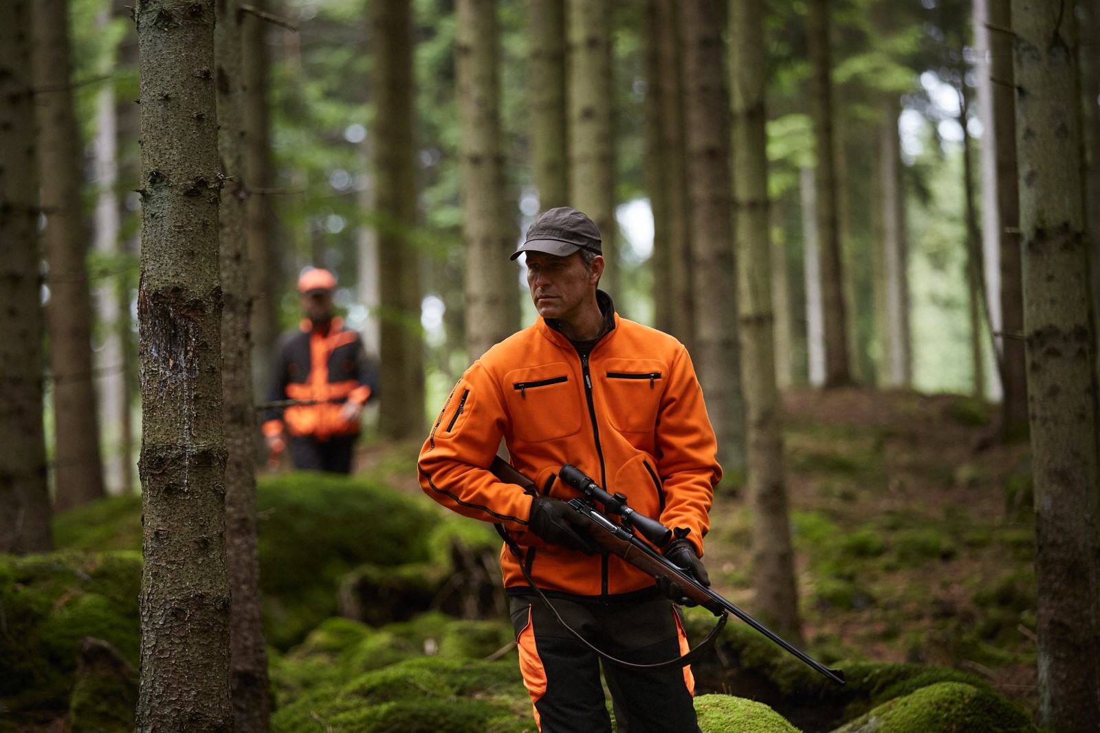 Härkila Kamko, il pile reversibile verde/arancione più imitato al mondo, con la membrana antivento gore-tex infinium.